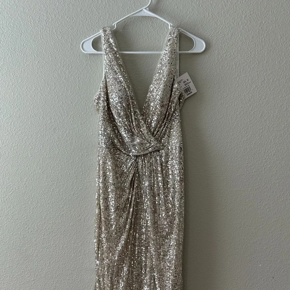 David's Bridal Exclusive- Allover Sequin Pleated V-Neck Gown with Slit Size 6 - Picture 1 of 11